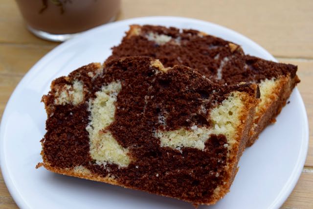 Chocolate-orange-marble-cake-recipe-lucyloves-foodblog