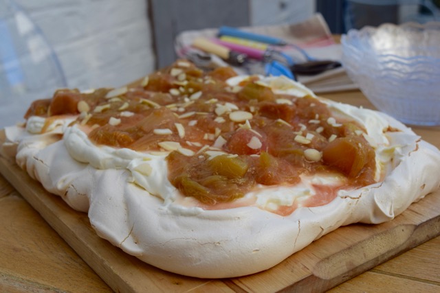 Rhubarb-meringue-tray-bake-recipe-lucyloves-food-blog