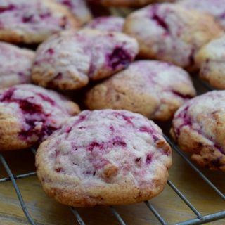 Lemon-raspberry-biscuits-recipe-lucyloves-foodblog