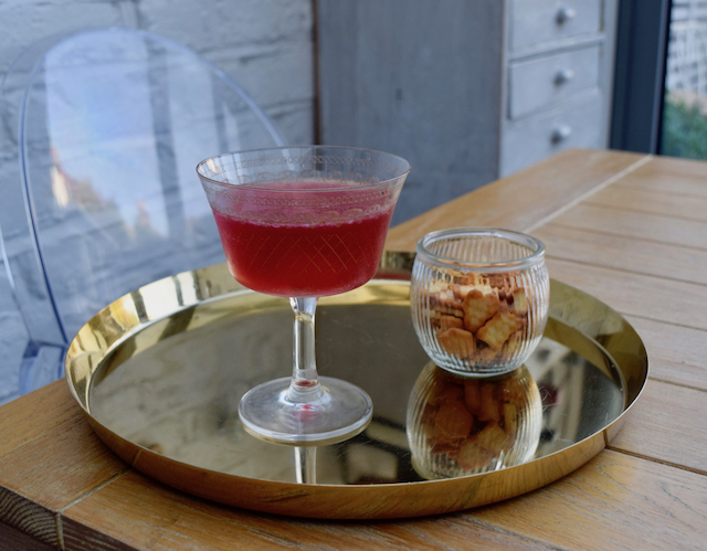 Let's-kiss-cocktail-recipe-lucyloves-foodblog