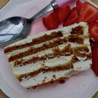 Lemon-biscoff-icebox-cake-recipe-lucyloves-foodblog