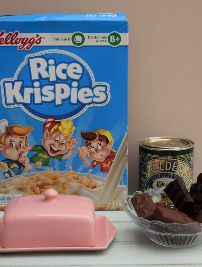 Mars-bar-krispie-slab-recipe-lucyloves-foodblog