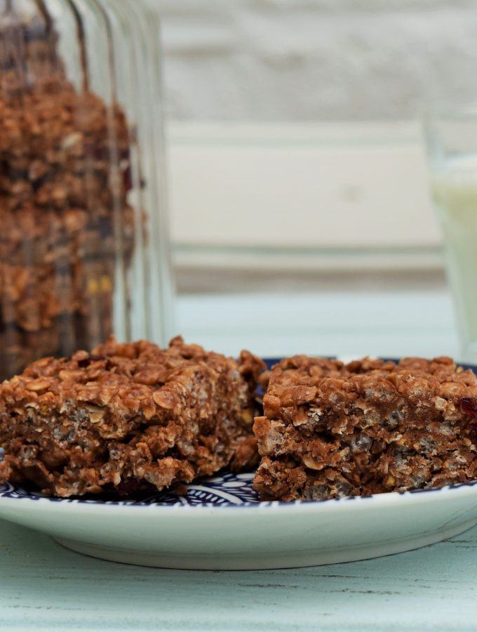 Oat-honeycomb-krispie-cake-lucyloves-foodblog