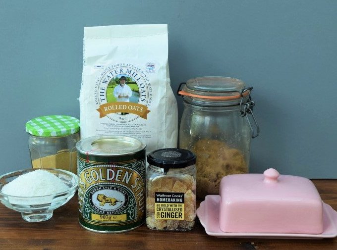 Ginger-coconut-flapjack-recipe-lucyloves-foodblog