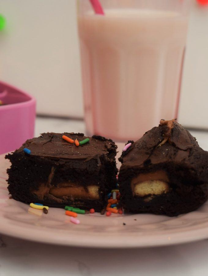 Chocolate-stuffed-brownies-lucyloves-foodblog